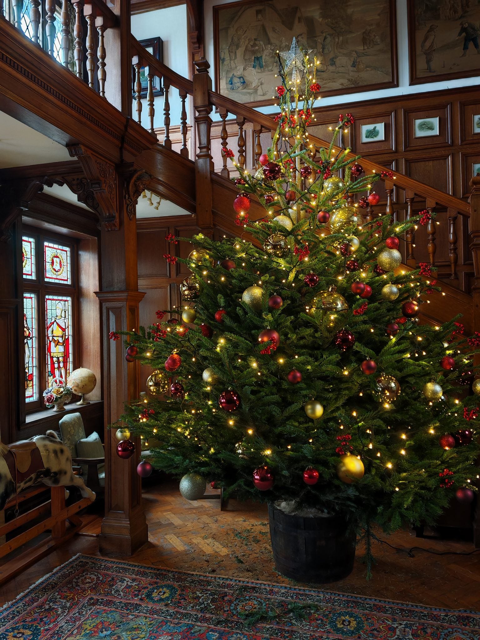 Christmas tree decoration service for London offices